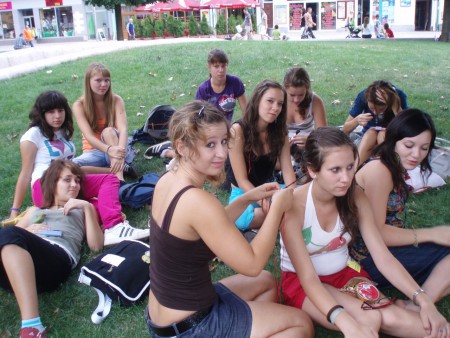 Martin_ na námestí v tráve